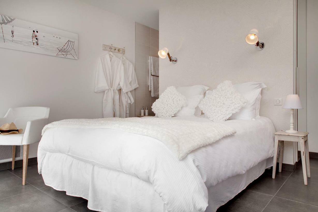 Aux Chambres D'A Cote Courcelles-Sapicourt Ngoại thất bức ảnh